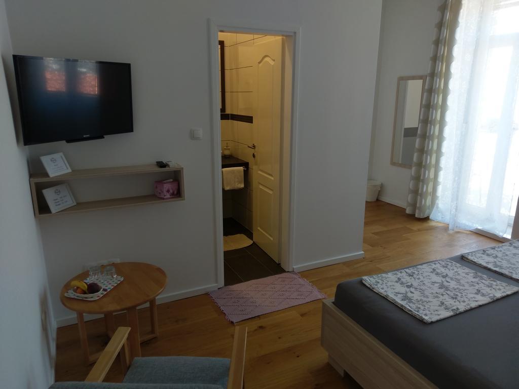 Aurelia Rooms Мостар Экстерьер фото